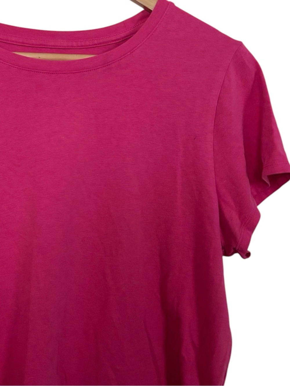 💥 Old Navy Crewneck Hot Pink Cropped Top